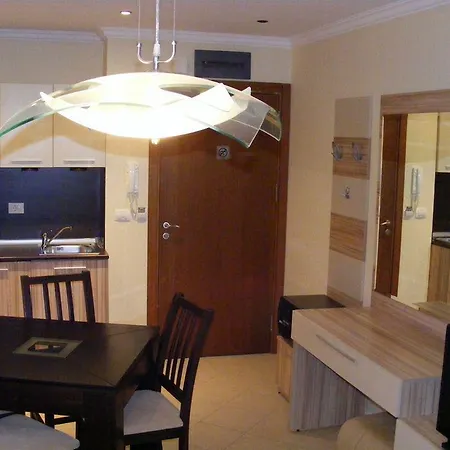 Dreambg Aparthotel 3*